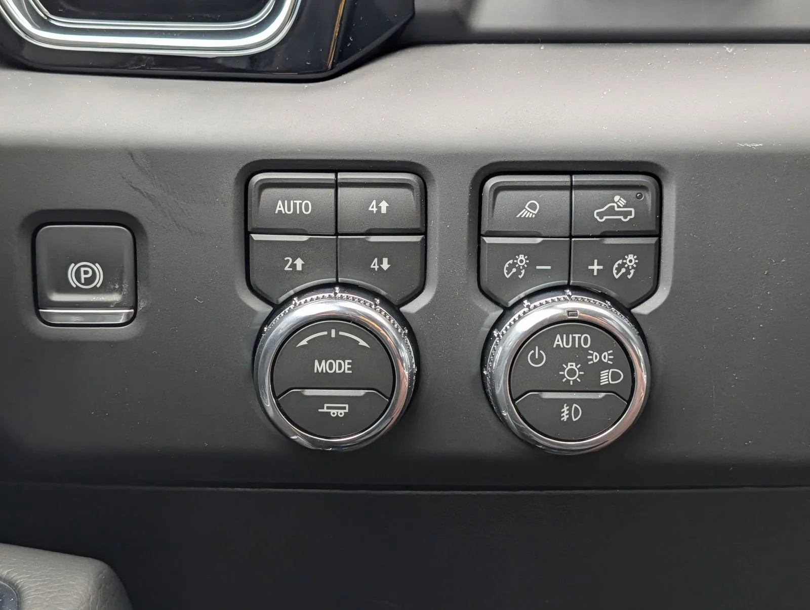 2026 GMC Sierra 3500HD Denali - Photo 14