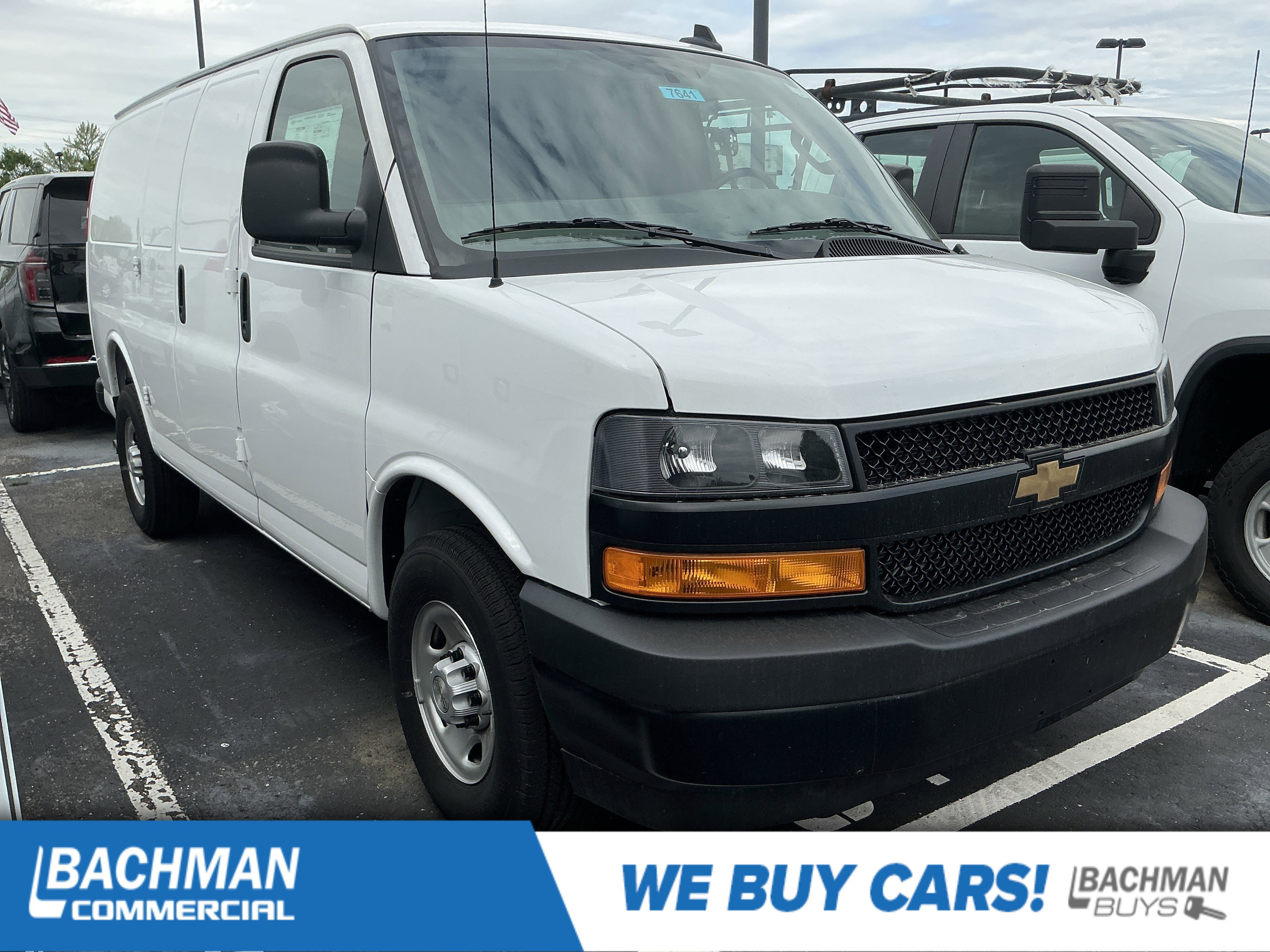 2025 Chevrolet Express 2500 Work Van HD's photo