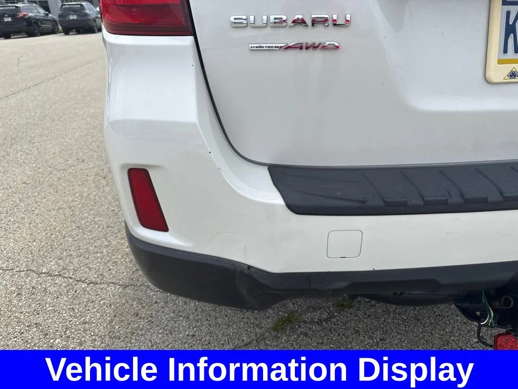 Used 2017 White Subaru 2.5i Premium image 12