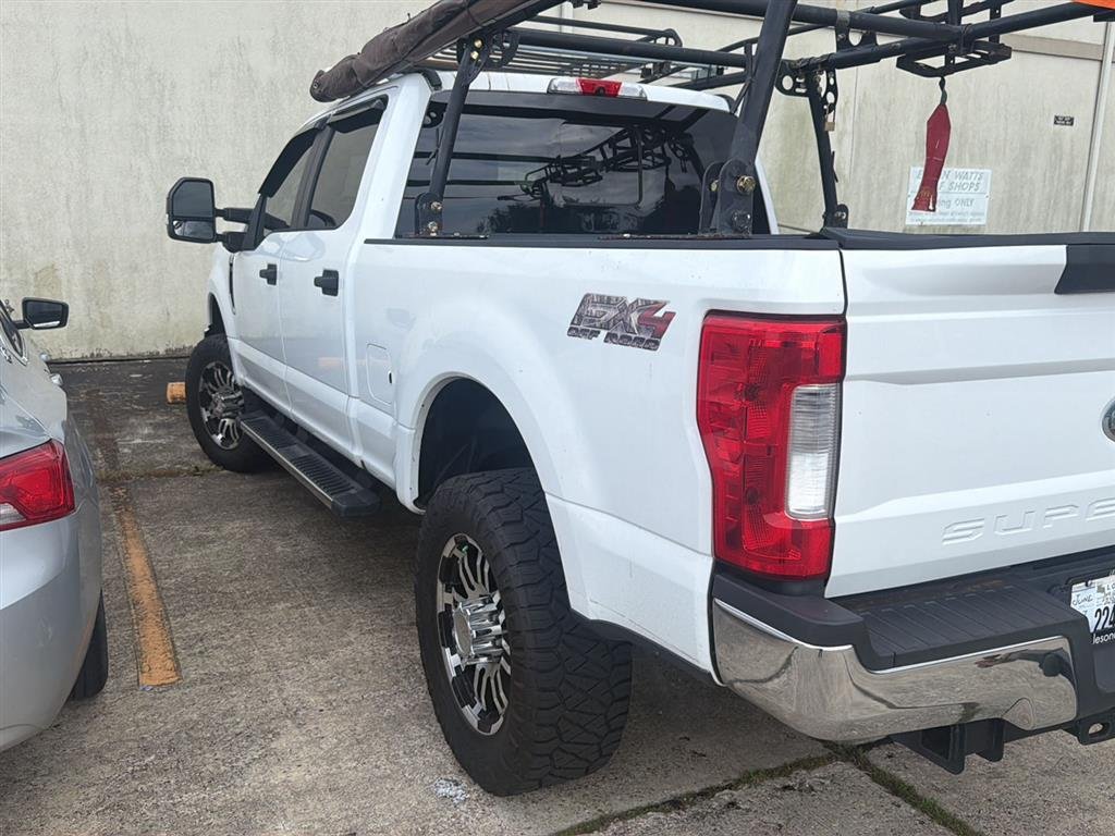 Used 2019 Oxford White Ford XL image 2