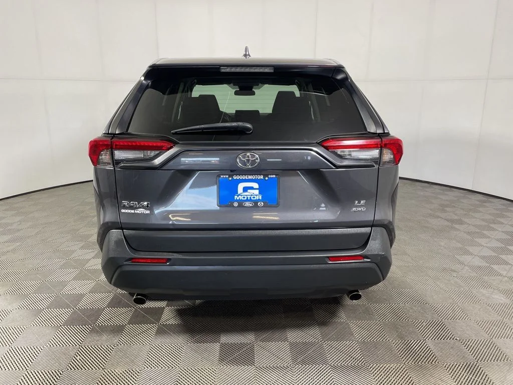 Used 2022 Gray Toyota LE image 6