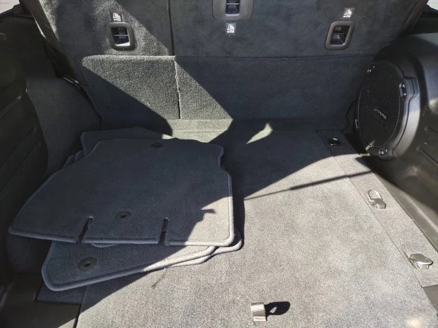 Certified Used 2019 Granite Crystal Clearcoat Metallic Jeep Unlimited Sahara image 22