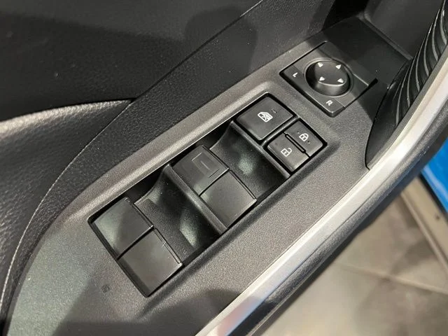 Used 2020 Blue Toyota LE image 10