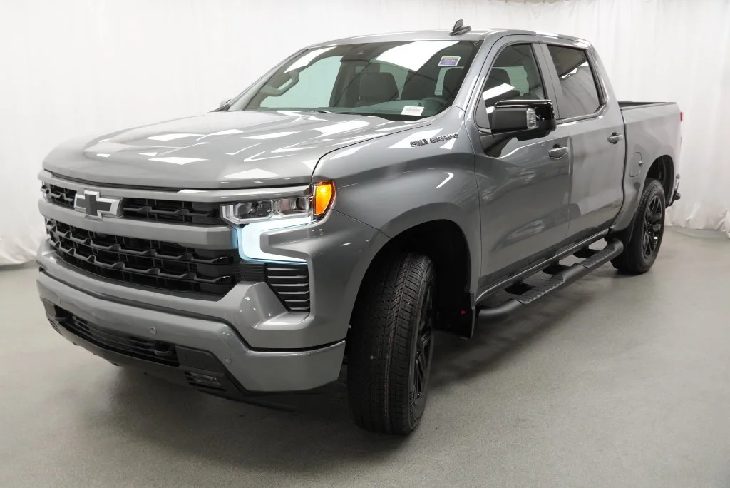 New 2026 Sterling Gray Metallic Chevrolet RST image 4