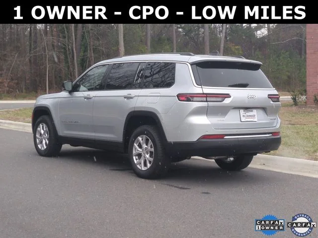 Used 2023 Silver Jeep Limited image 15