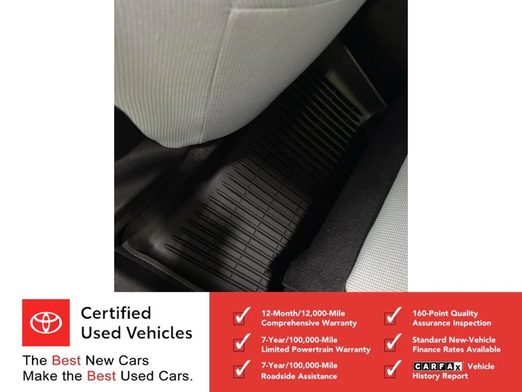 Used 2025 Ice Cap Toyota SE image 15