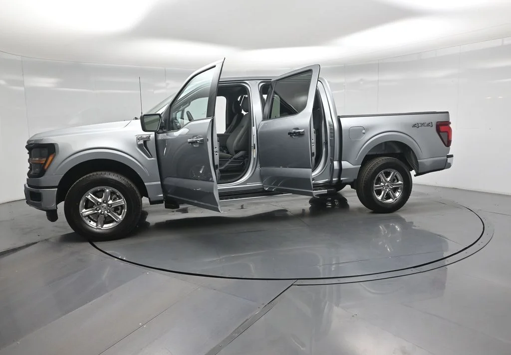 Certified Used 2025 Silver Ford XLT image 35
