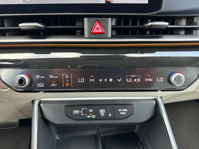 New 2026 Ceramic Silver Kia SX Prestige image 14
