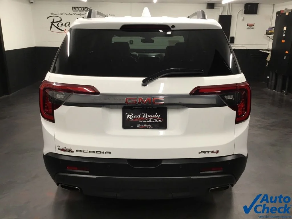 Used 2022 White GMC AT4 image 9