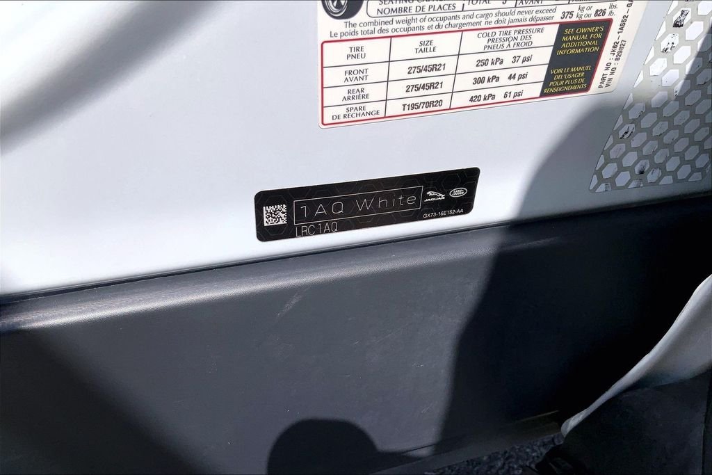 Used 2019 White Land Rover Supercharged image 18