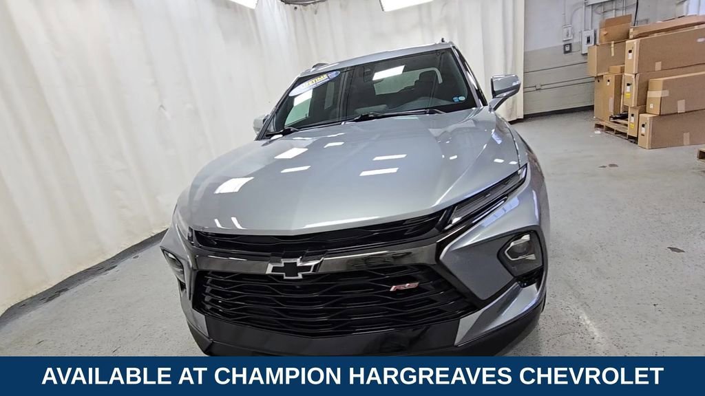 2023 Chevrolet Blazer RS photo 3