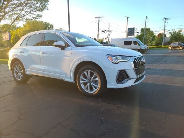 2021 Audi Q3 45 TFSI S Line Premium Plus quattro's photo