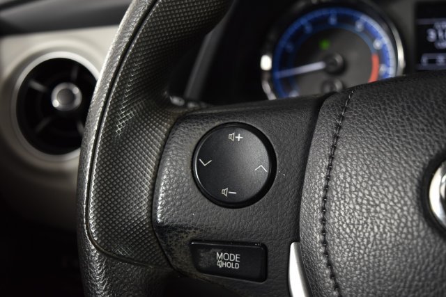 2019 Toyota Corolla LE - Photo 17