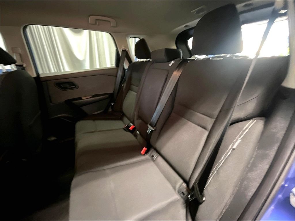 Used 2023 Blue Nissan S image 15