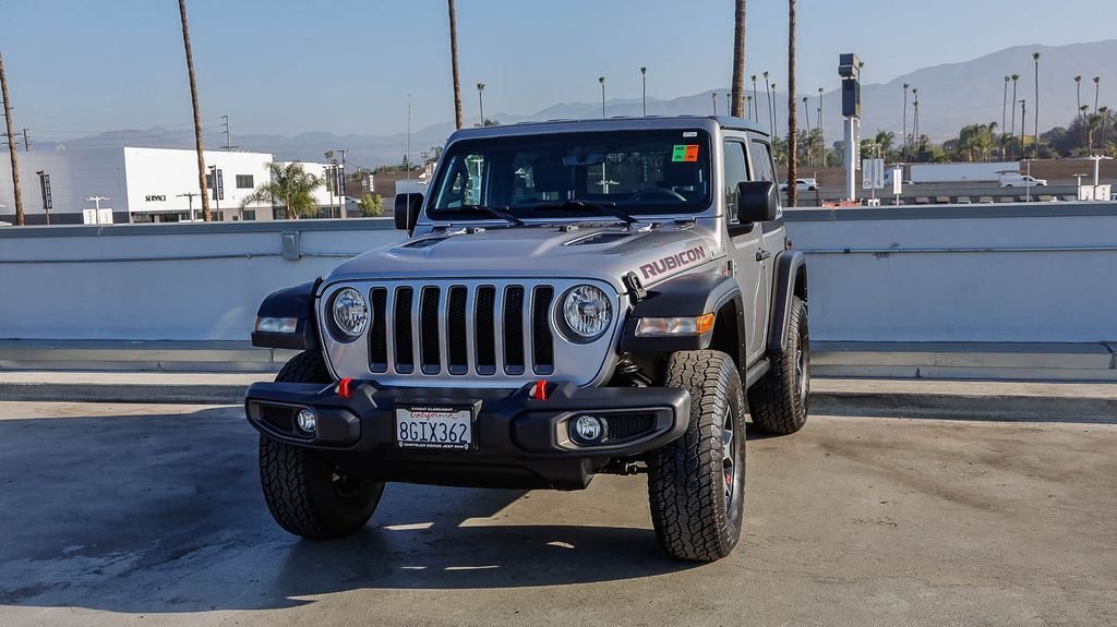 Used 2018 Billet Silver Metallic Jeep Rubicon image 4