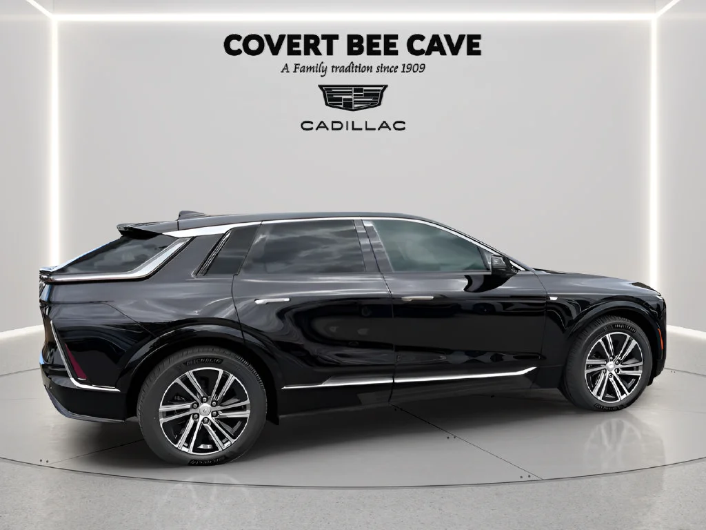 2027 Cadillac LYRIQ Luxury - Photo 11