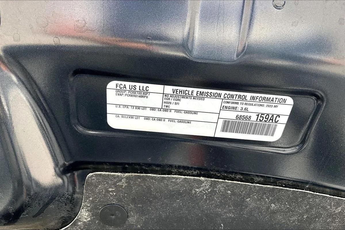 Used 2023 Black Chrysler Touring L image 34
