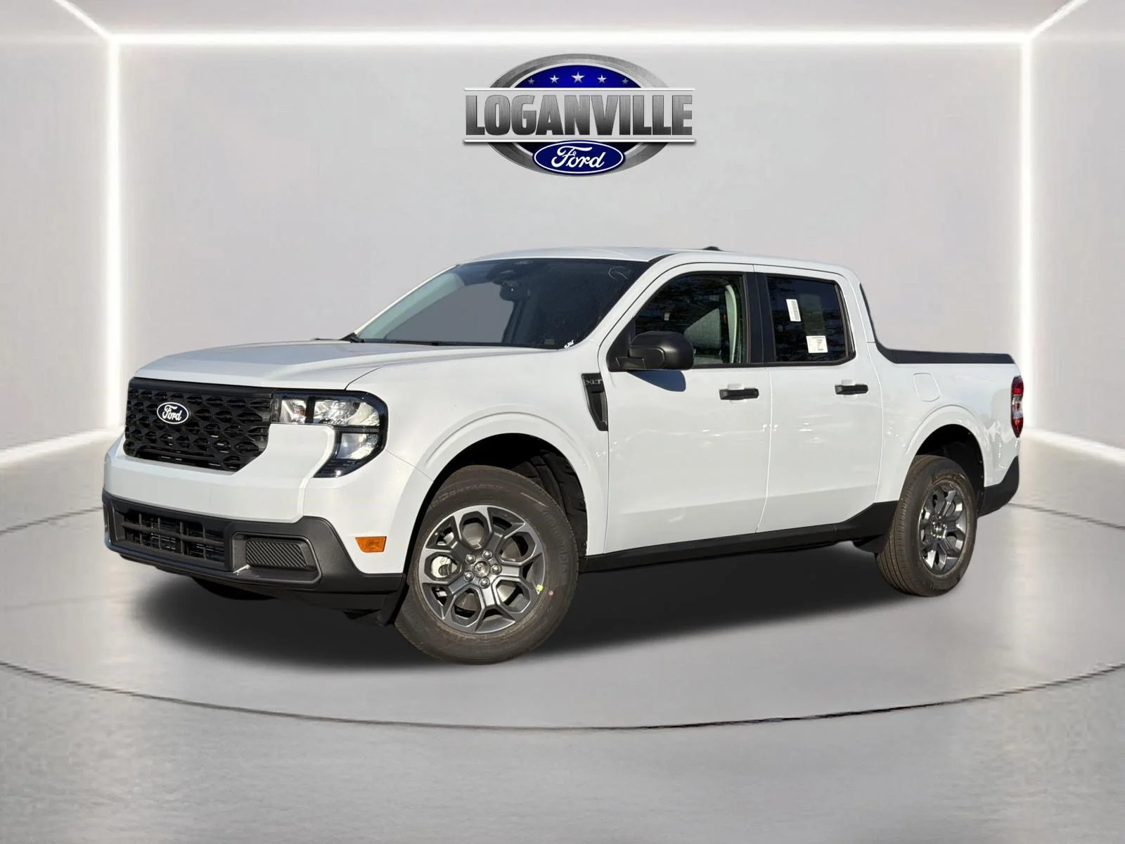 New 2026 Space White Metallic Ford XLT image 1