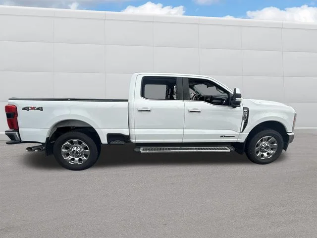 Used 2023 White Ford Lariat image 7