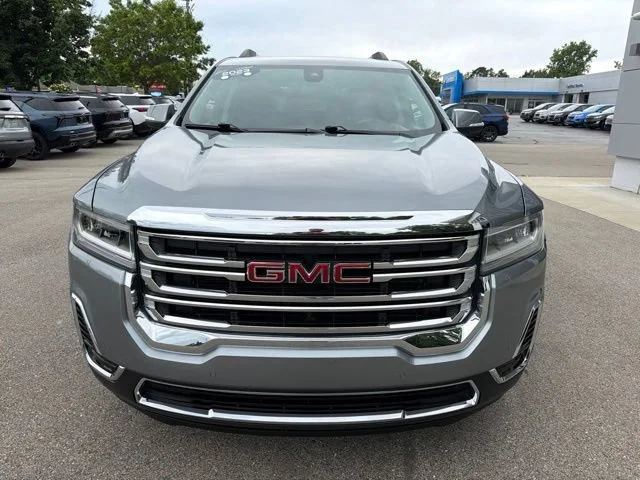 Used 2023 Sterling Metallic GMC SLE image 8