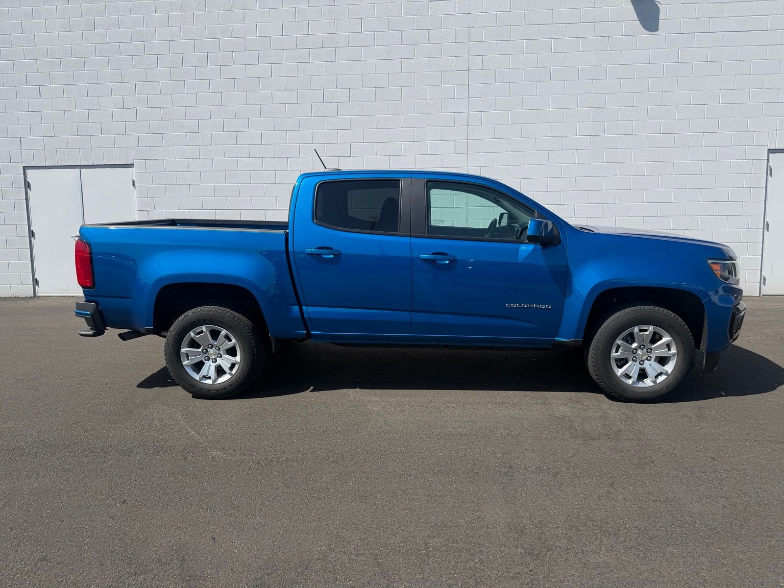 Used 2022 Blue Chevrolet LT image 1