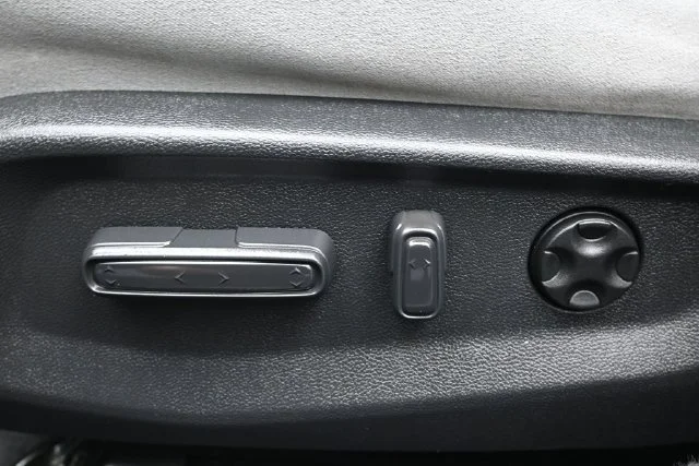 Used 2019 Blue Honda EX image 10