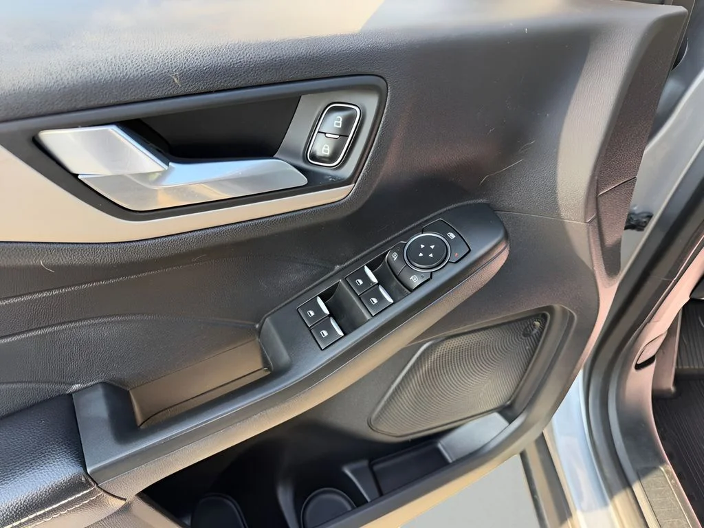 Used 2021 Iconic Silver Metallic Ford SEL image 14