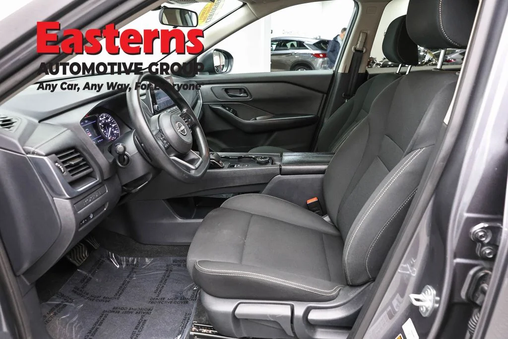 Used 2024 Gray Nissan S image 14