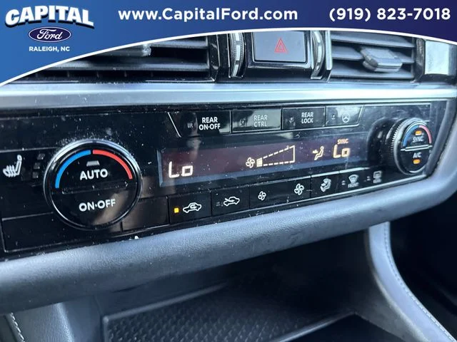 Used 2022 Gray Nissan SL image 29