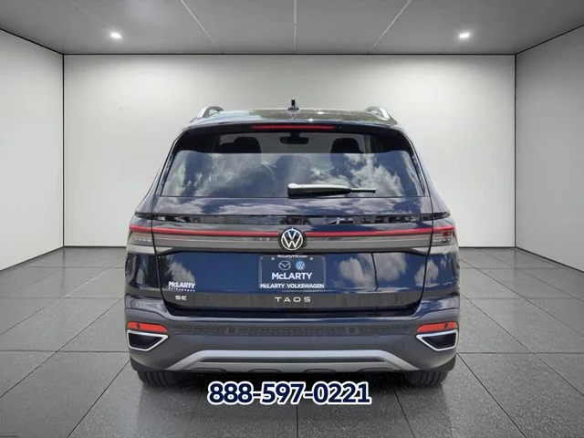 New 2026 Deep Black Pearl Volkswagen 1.5T SE image 4