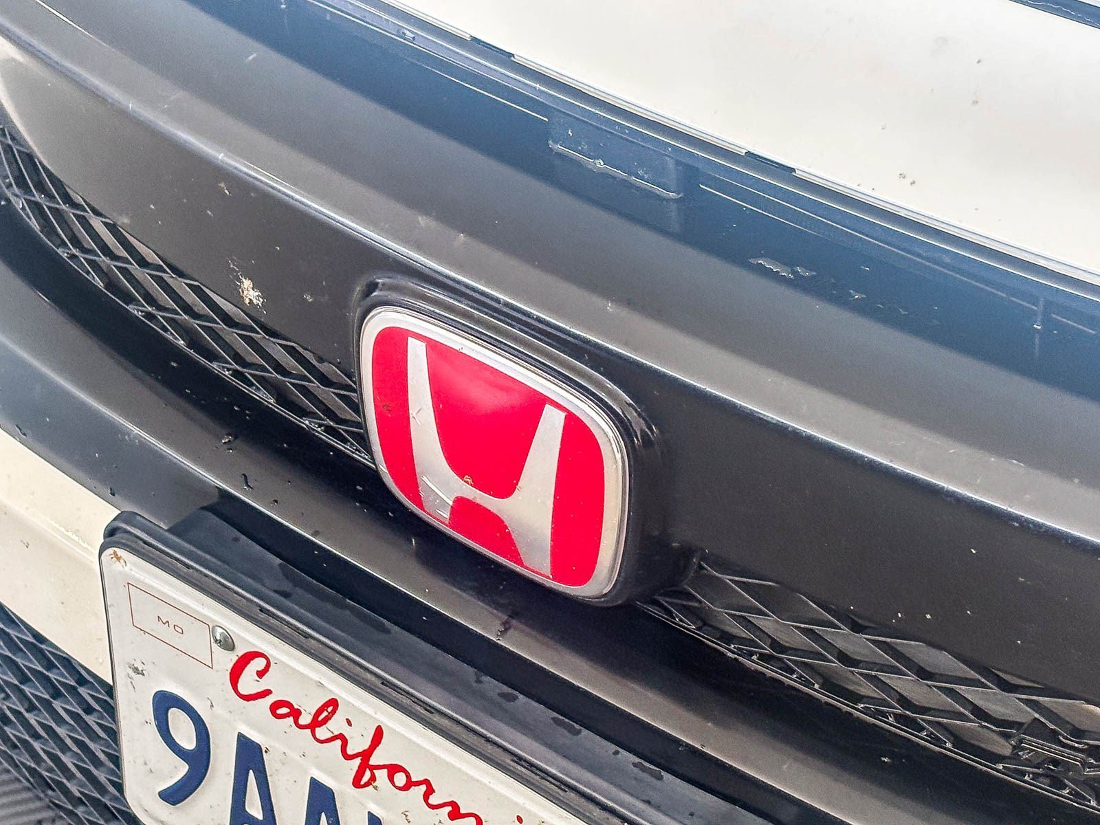 Used 2018 Championship White Honda Touring image 9