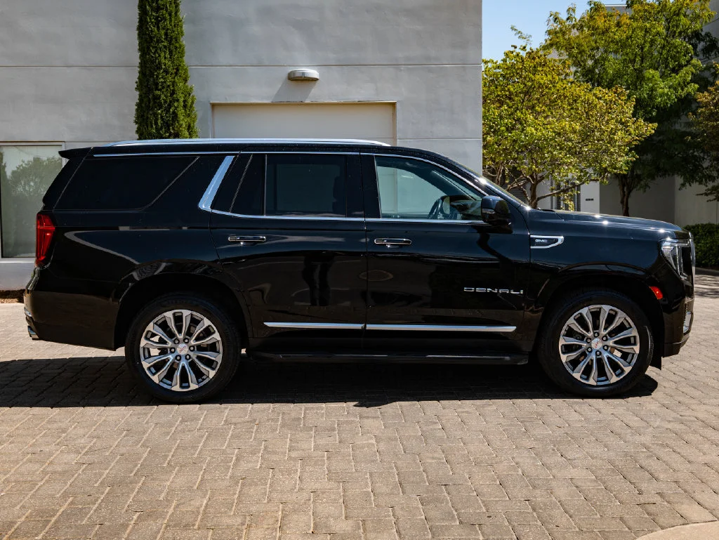 Used 2021 Onyx Black GMC Denali image 11