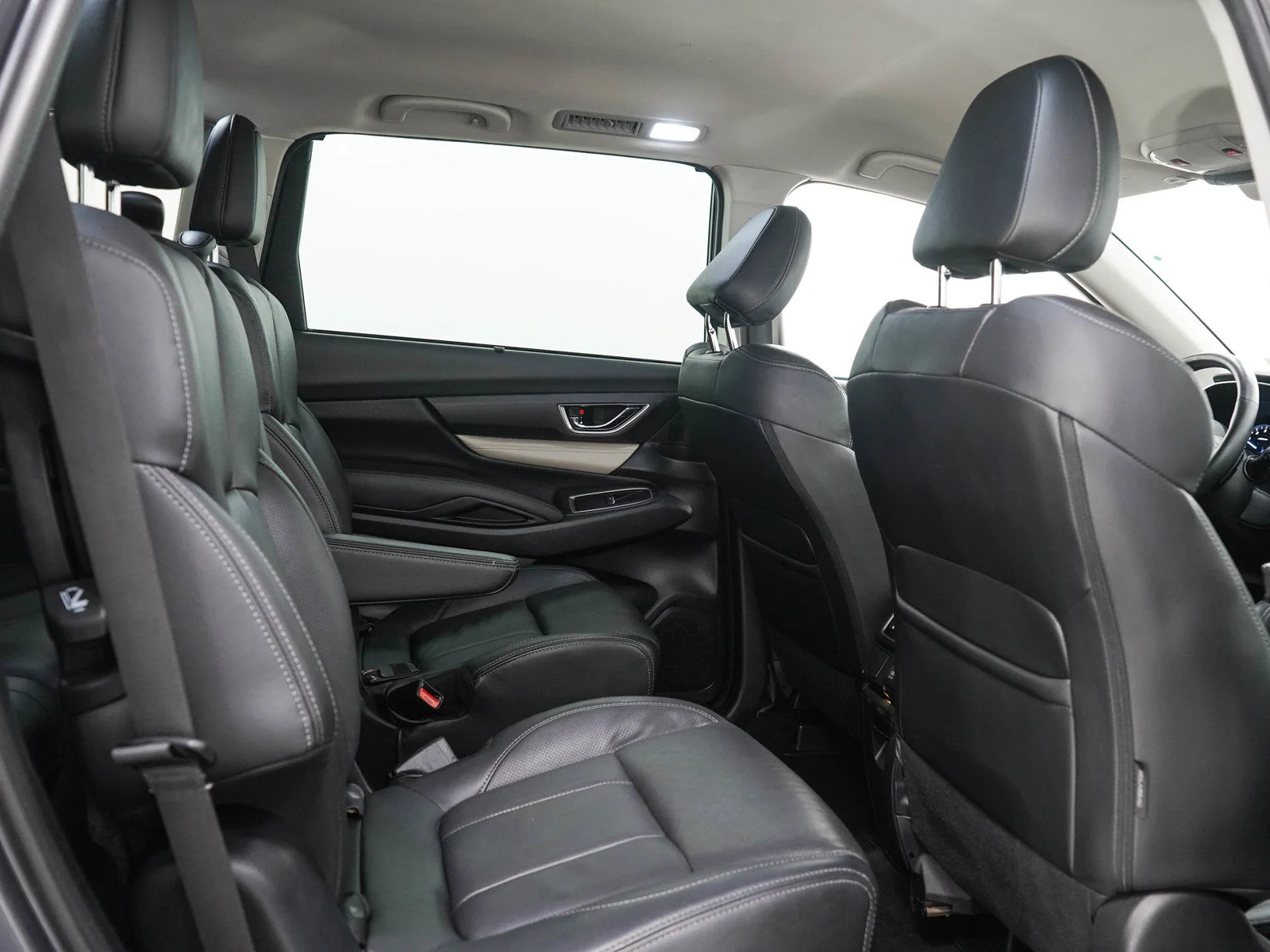 Used 2020 Magnetite Gray Metallic Subaru Limited image 15