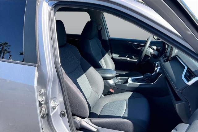 Certified Used 2020 SILVER SKY METALLIC Toyota  image 8