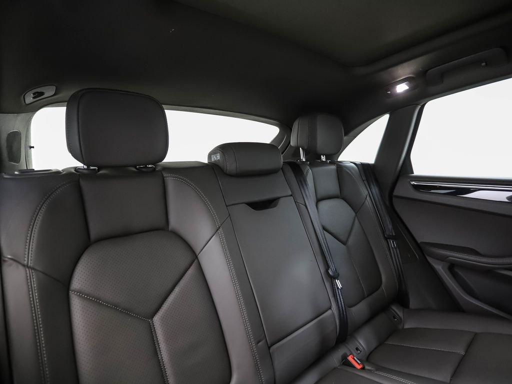 Used 2020 Night Blue Metallic Porsche Base image 27