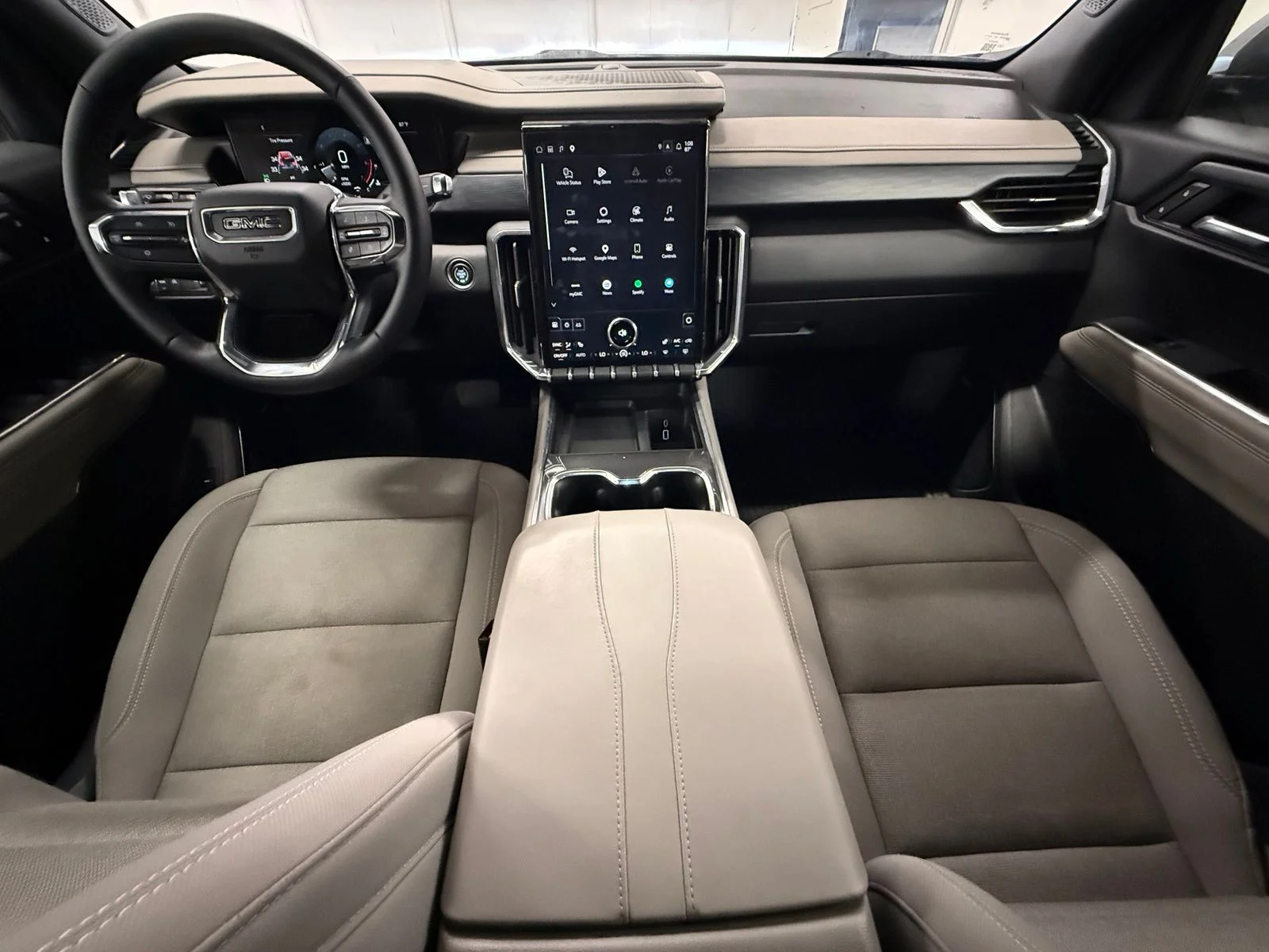 Used 2025 White GMC Elevation image 15