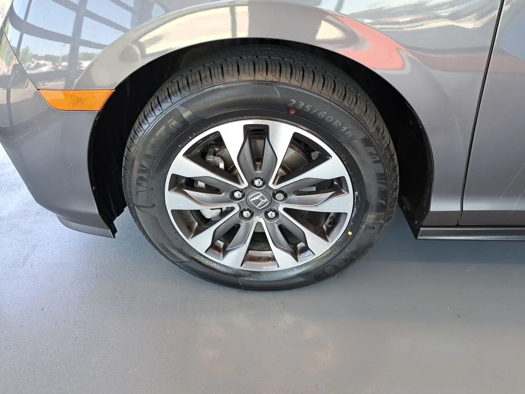 2024 Honda Odyssey EX-L - Photo 39