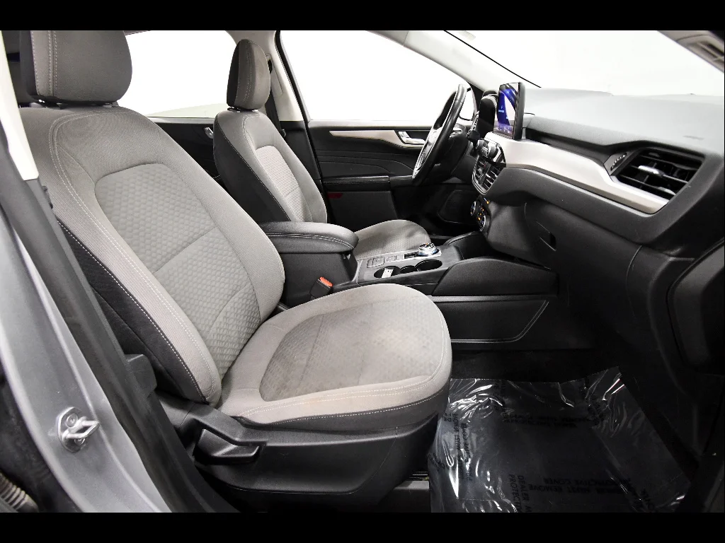 2021 Ford Escape SE - Photo 18