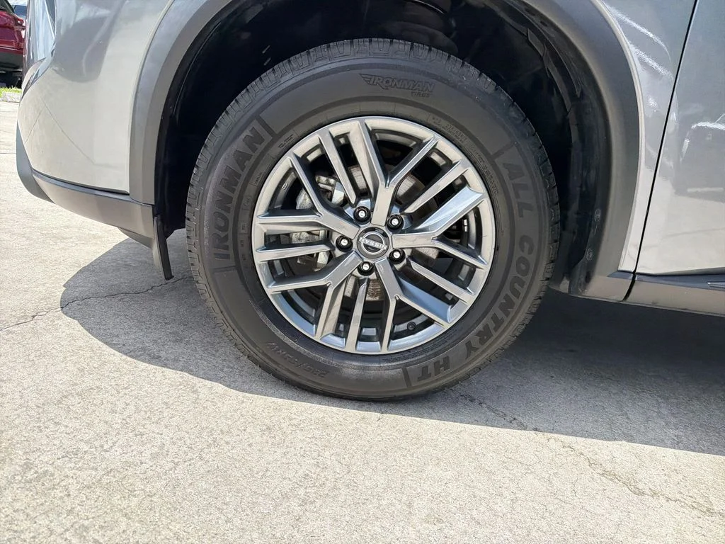 2024 Nissan Rogue S - Photo 10