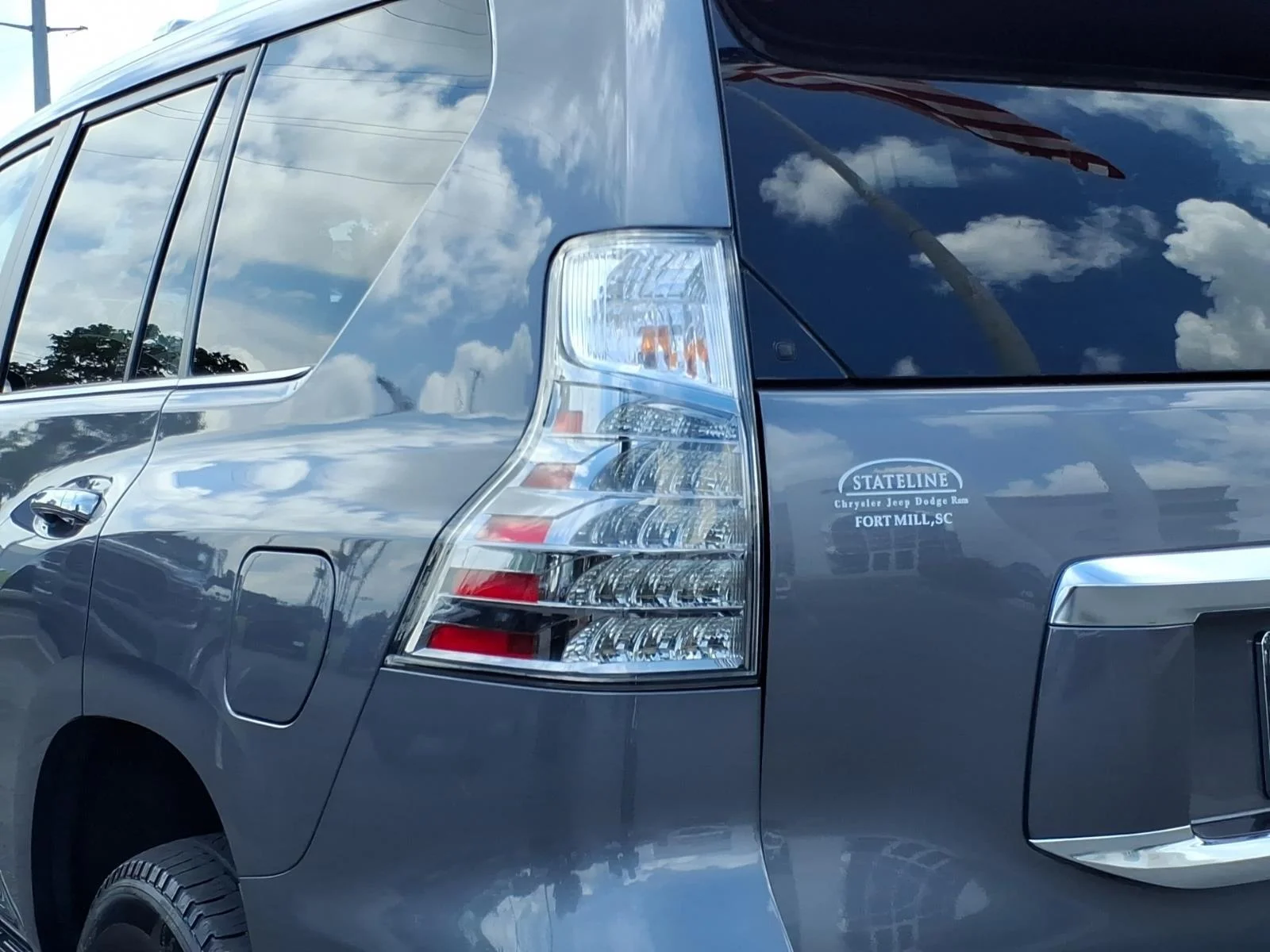 Used 2023 Nebula Gray Pearl Lexus GX 460 Premium image 18
