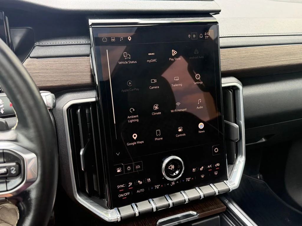 Used 2025 Black GMC Denali image 13