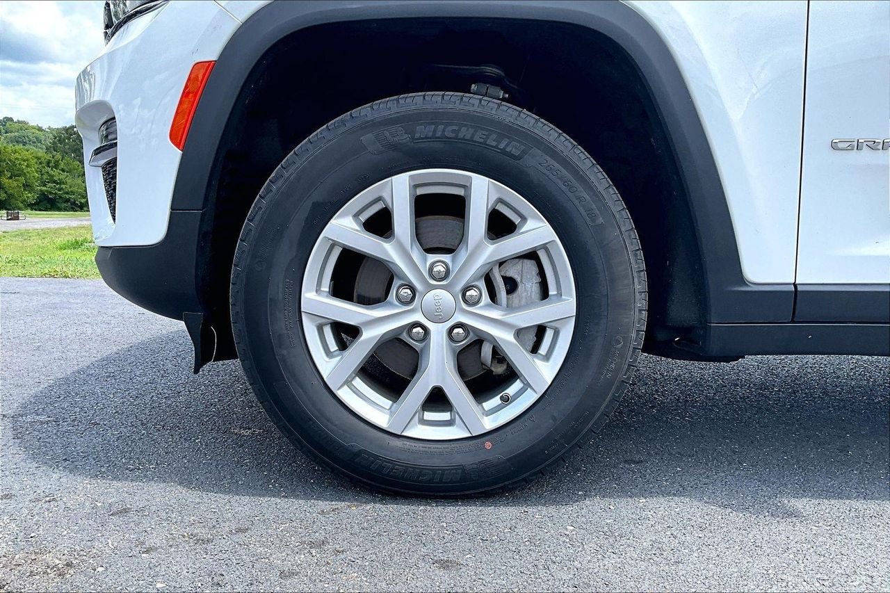 Used 2023 Bright White Clearcoat Jeep Limited 4x4 image 2