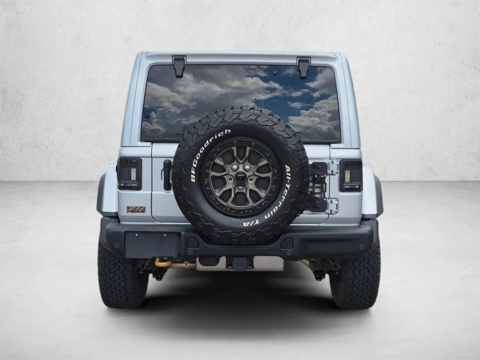 Used 2022 Silver Zynith Clearcoat Jeep Unlimited Rubicon 392 image 6