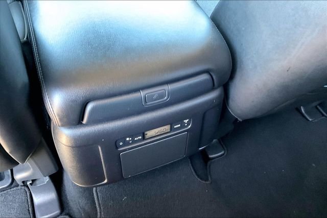 Used 2024 Silver Nissan SL image 32