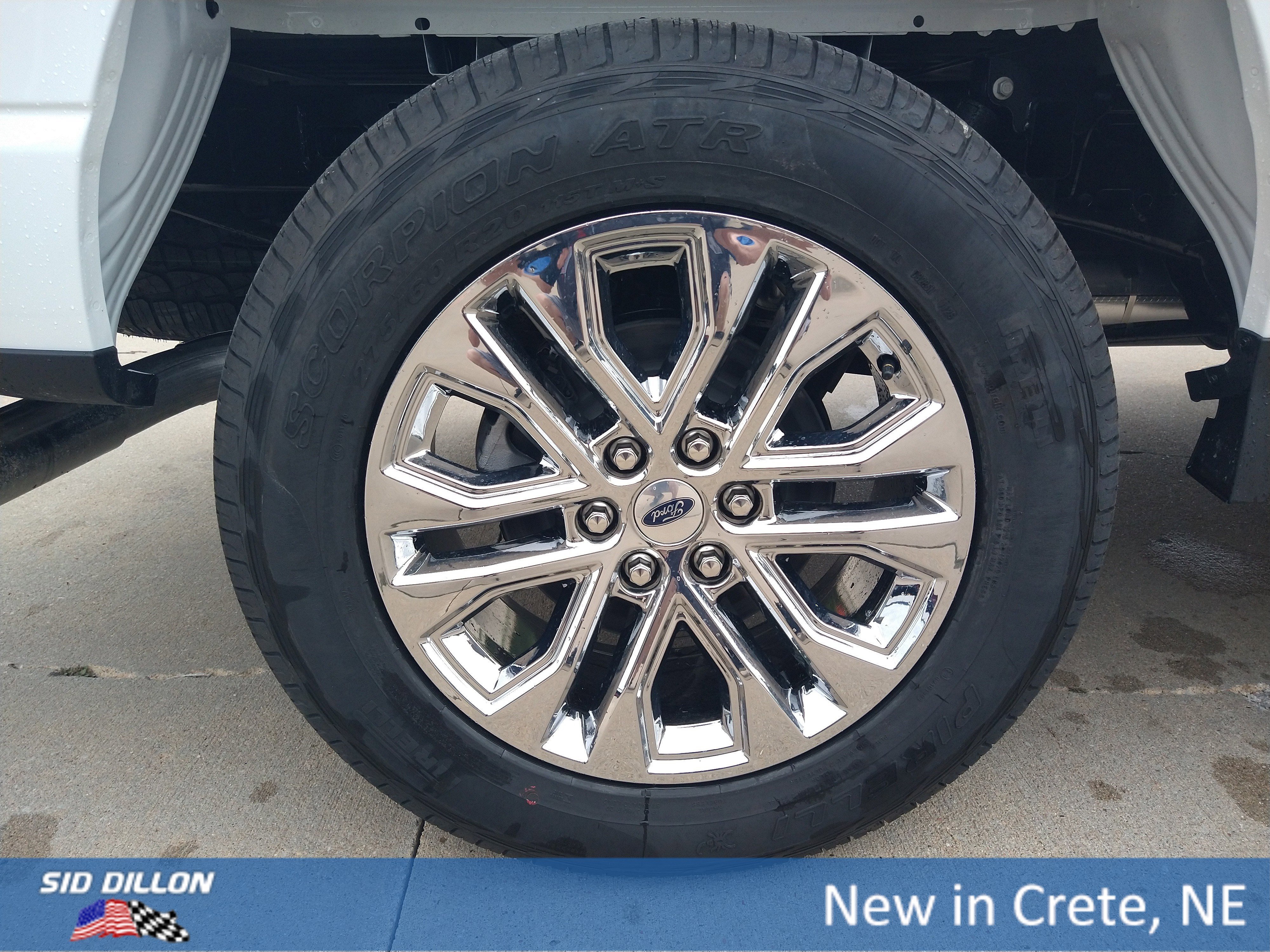 New 2026 Oxford White Ford XLT image 11