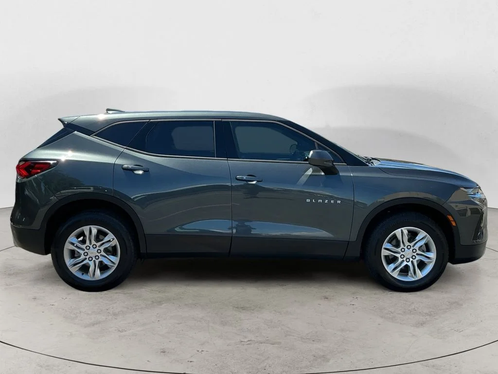 Used 2019 Gray Chevrolet Base image 4