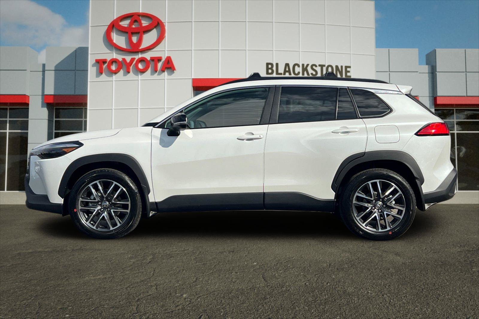 Certified Used 2026 Pearl Toyota XLE image 6