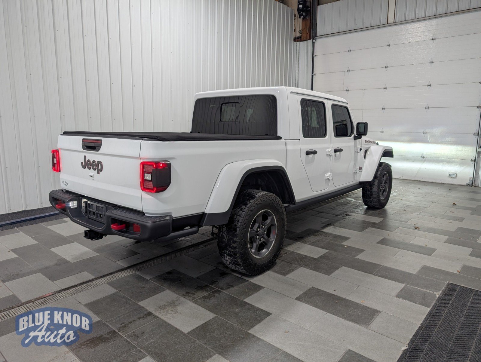 2020 Jeep Gladiator Rubicon photo 3