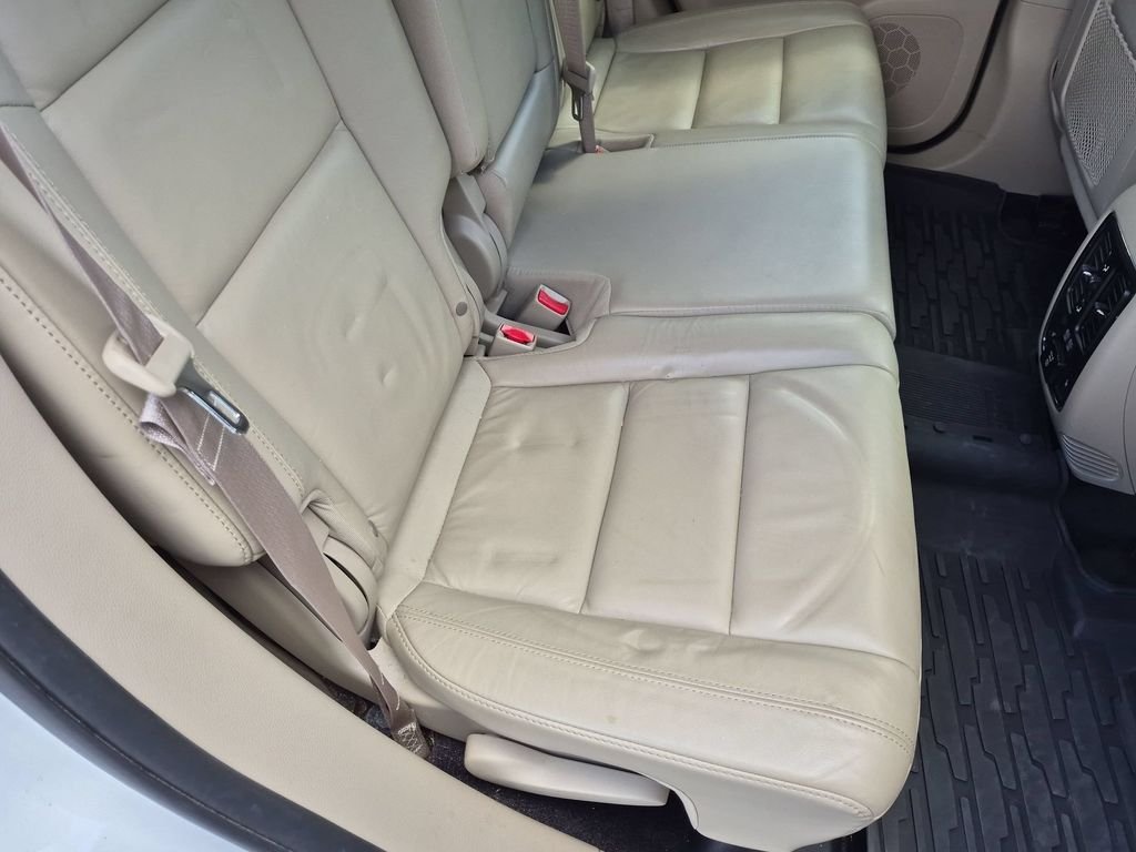 Used 2018 White Jeep Limited image 27