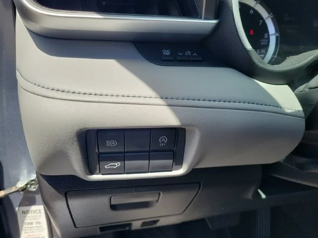 2024 Toyota Highlander XLE - Photo 30